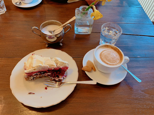 Mokkasin Cafe Schuhe & Schönes - Gastronomie und Hotellerie