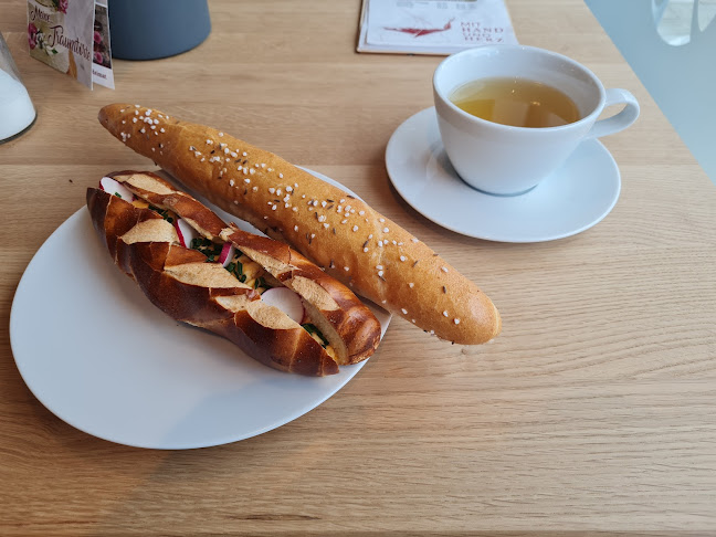 Opinii despre Cafe Bäckerei Menzel în Georgensgmünd - Gastronomie und Hotellerie