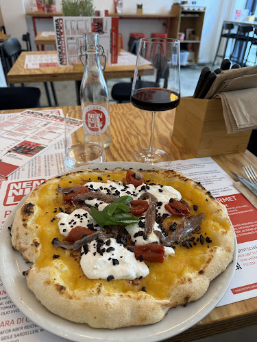 Antica Pizzeria Nennillo - Belgisches Viertel - Gastronomie und Hotellerie