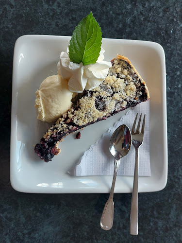 Cafézeit im Hecht Bad Waldsee direkt am See-Cafe Inh. Michaela Hecht - Gastronomie und Hotellerie