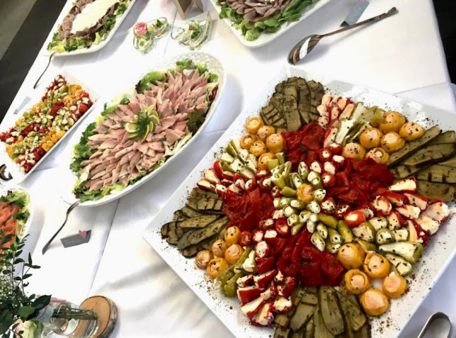 Opinii despre Catering-Service und Gasthof "Zum Ochsen" în Denkendorf - Gastronomie und Hotellerie