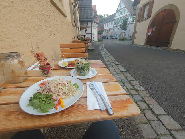 Opinii despre Krone Alt-Hoheneck - Das Gasthaus mit Festsaal am Neckar în Ludwigsburg - Gastronomie und Hotellerie