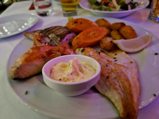 Opinii despre Störtebeker Fischrestaurant în Hamburg - Gastronomie und Hotellerie