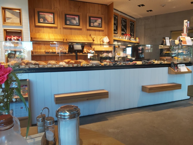 Comentarii opinii despre Kaisers Gute Backstube "Vau7"