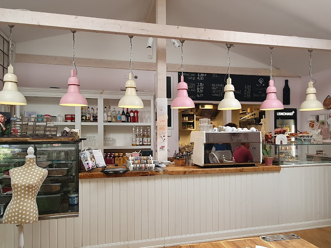 Café Einfach Rosa - Rosengarten