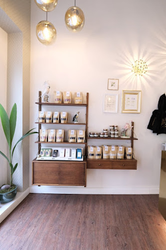 Opinii despre Eispatisserie Hokey Pokey Mitte în Berlin - Gastronomie und Hotellerie