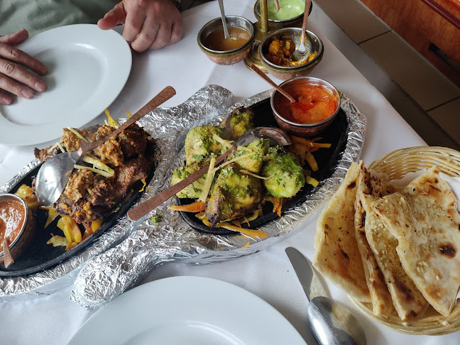 Crown Of India - Gastronomie und Hotellerie