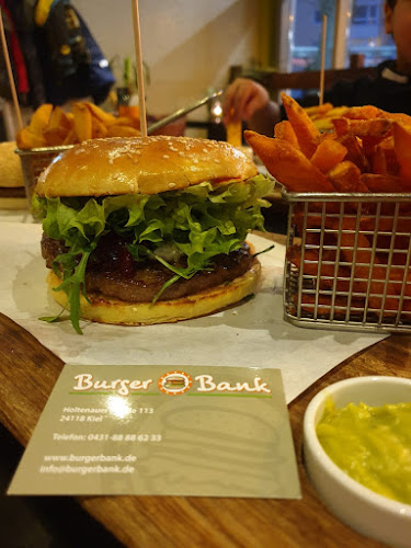 Comentarii opinii despre Burger Bank