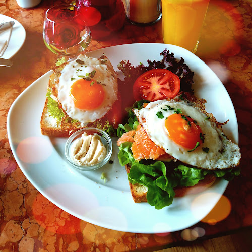 Brasserie Dostojewskij - Gastronomie und Hotellerie