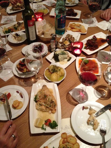 Comentarii opinii despre Yamas mezé restaurant & weinbar