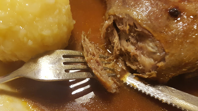 Opinii despre Gaststätte & Biergarten Fasanerie-See în München - Gastronomie und Hotellerie