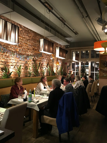 Piccanti, Cafe, Pizzeria, Bar Restaurant