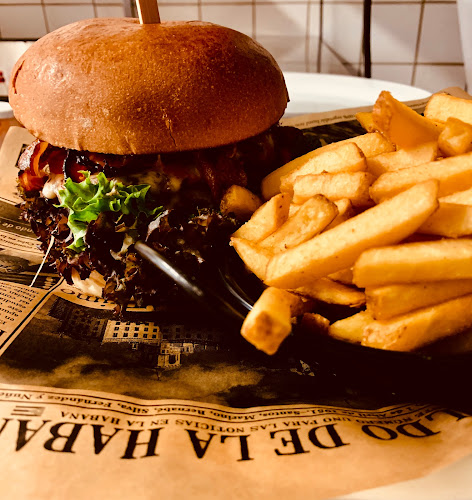 Comentarii opinii despre BOTTLES‘N‘BURGERS