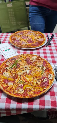 SOLO PIZZA - Gastronomie und Hotellerie