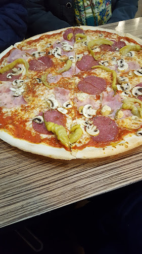 Steinofen Pizza - Pizza, Pasta, Salate - Gastronomie und Hotellerie