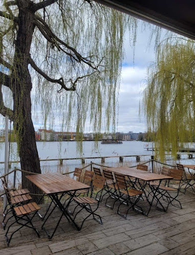 Opinii despre Restaurant Krokodil în Berlin - Gastronomie und Hotellerie