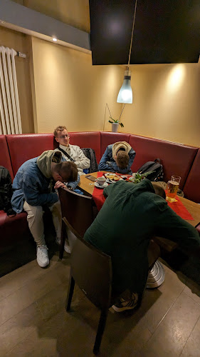 Comentarii opinii despre Falstaff Restaurant und Sportsbar