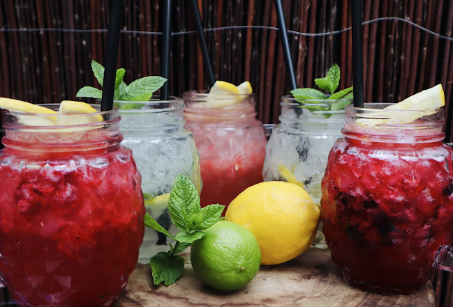 Comentarii opinii despre Basement - Burgerhouse und Cocktailbar