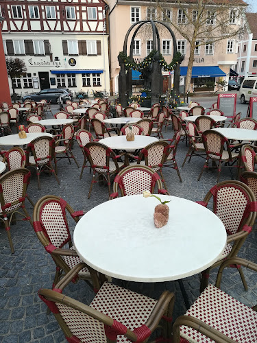 b. den Kornschrannen 2, 86720 Nördlingen