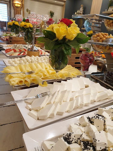 Opinii despre La Sude Cafe & Restaurant în Duisburg - Gastronomie und Hotellerie