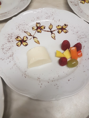 Opinii despre Il Nido Pizzeria în Lünen - Gastronomie und Hotellerie