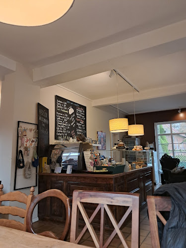 Comentarii opinii despre Mokkasin Cafe Schuhe & Schönes