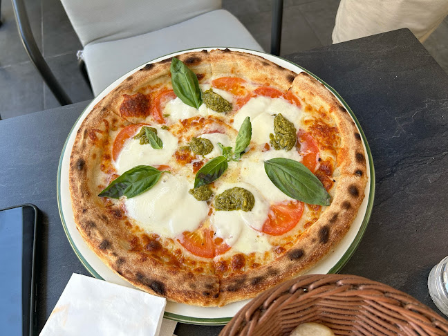 Trattoria Pizzeria Apulia Frankfurt - Gastronomie und Hotellerie