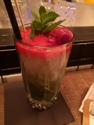 Willy's Bar - Gastronomie und Hotellerie