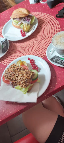 ZumBa Cafe - Gastronomie und Hotellerie