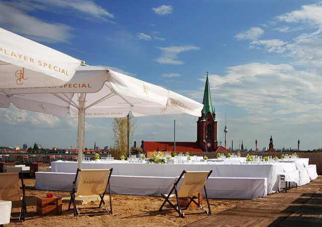 Deck5 Rooftop-Strandbar - Gastronomie und Hotellerie