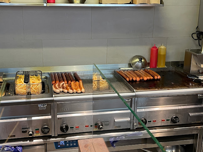 Grillwerk Curry & Bistro - Gastronomie und Hotellerie