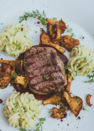 Opinii despre Restaurant Inspektorenhaus în Brandenburg an der Havel - Gastronomie und Hotellerie