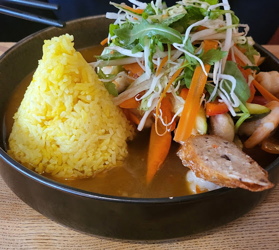 MAMA & PAPA TAI - Gastronomie und Hotellerie