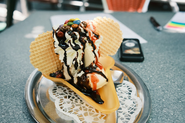 Opinii despre Eiscafé Vincenza în Waghäusel - Gastronomie und Hotellerie