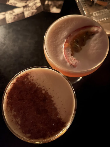 Bar Brutal 54 - Gastronomie und Hotellerie