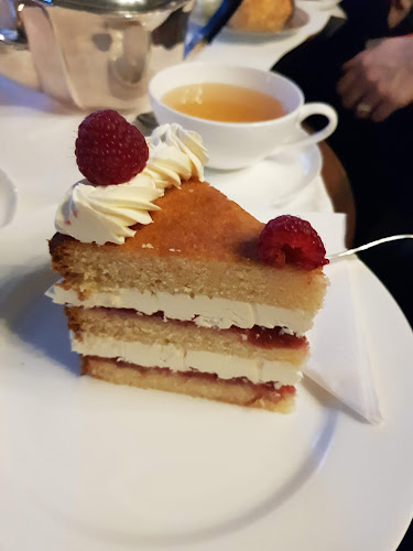 Comentarii opinii despre Eaton Place Café und Tearoom