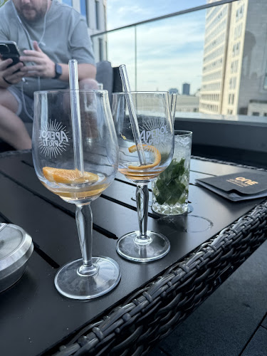 Rooftop One Bar Berlin-Upper West - Gastronomie und Hotellerie