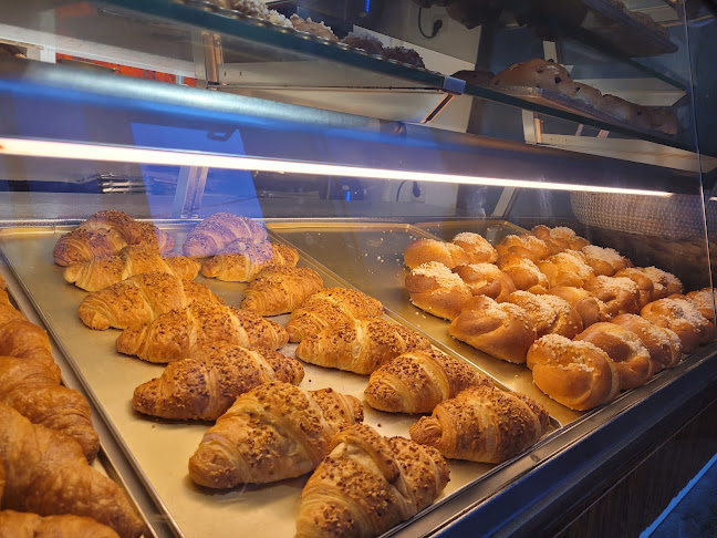 Opinii despre Bäckerei & Frühstücksservice ALEX (ehem. Frenken) în Troisdorf - Gastronomie und Hotellerie