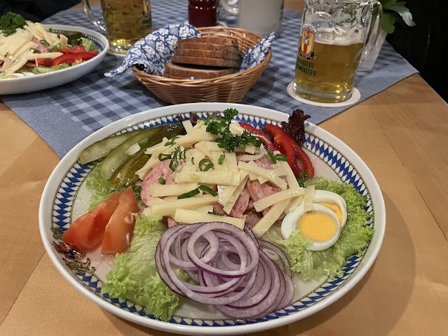 Opinii despre Zum Brünnstein în München - Gastronomie und Hotellerie