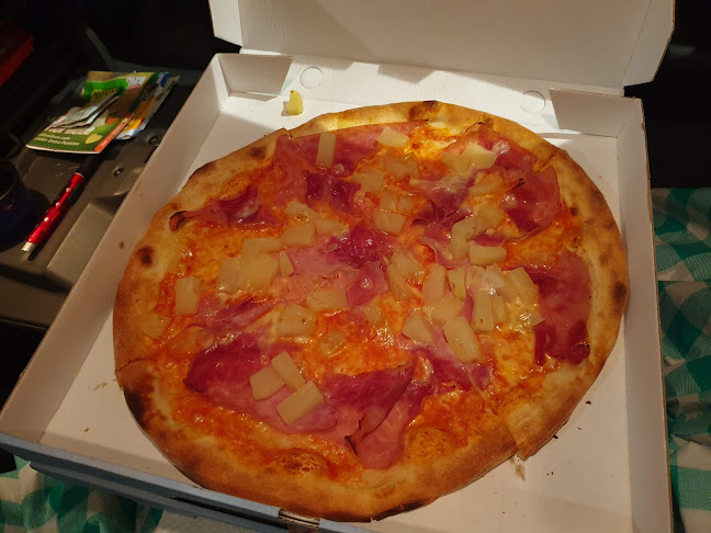 Opinii despre Pizzeria " Zur Laterne " în Attendorn - Gastronomie und Hotellerie