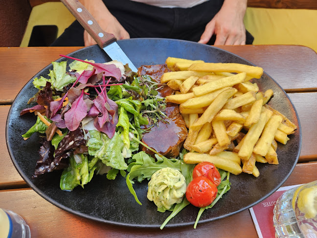 Flugplatzstraße 23, 88046 Friedrichshafen