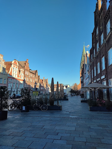 Piccanti, Cafe, Pizzeria, Bar Restaurant - Gastronomie und Hotellerie