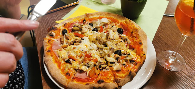 Opinii despre Pizzeria "La Sicilia" în Schorndorf - Gastronomie und Hotellerie