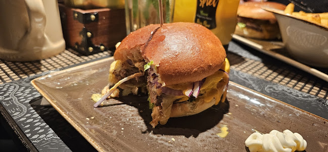 PETER PANE Burgergrill & Bar - Gastronomie und Hotellerie