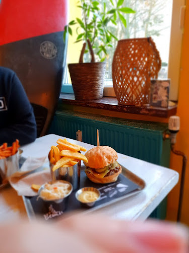 Comentarii opinii despre Little Beach Maintal