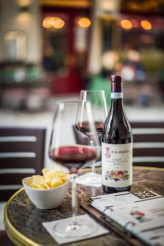 Opinii despre Chin-Chin Bar în Regensburg - Gastronomie und Hotellerie