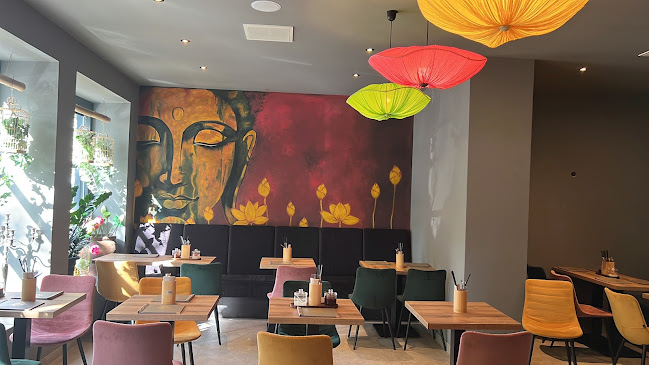 Comentarii opinii despre Hollywood Café