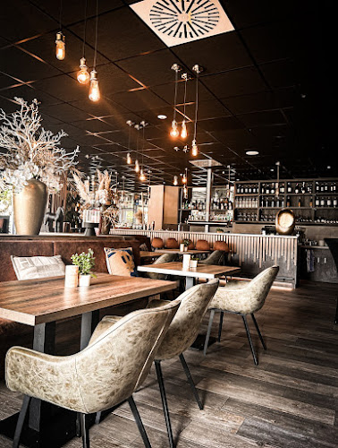 HUGOS Steak & BBQ - Gastronomie und Hotellerie