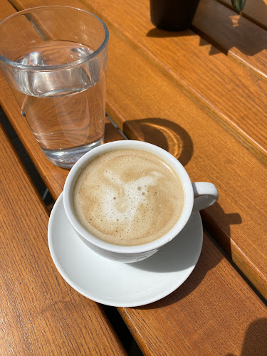 Opinii despre breakout Cafe în Berlin - Gastronomie und Hotellerie