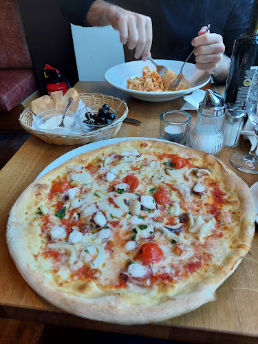 Opinii despre Trattoria Ossena în Berlin - Gastronomie und Hotellerie